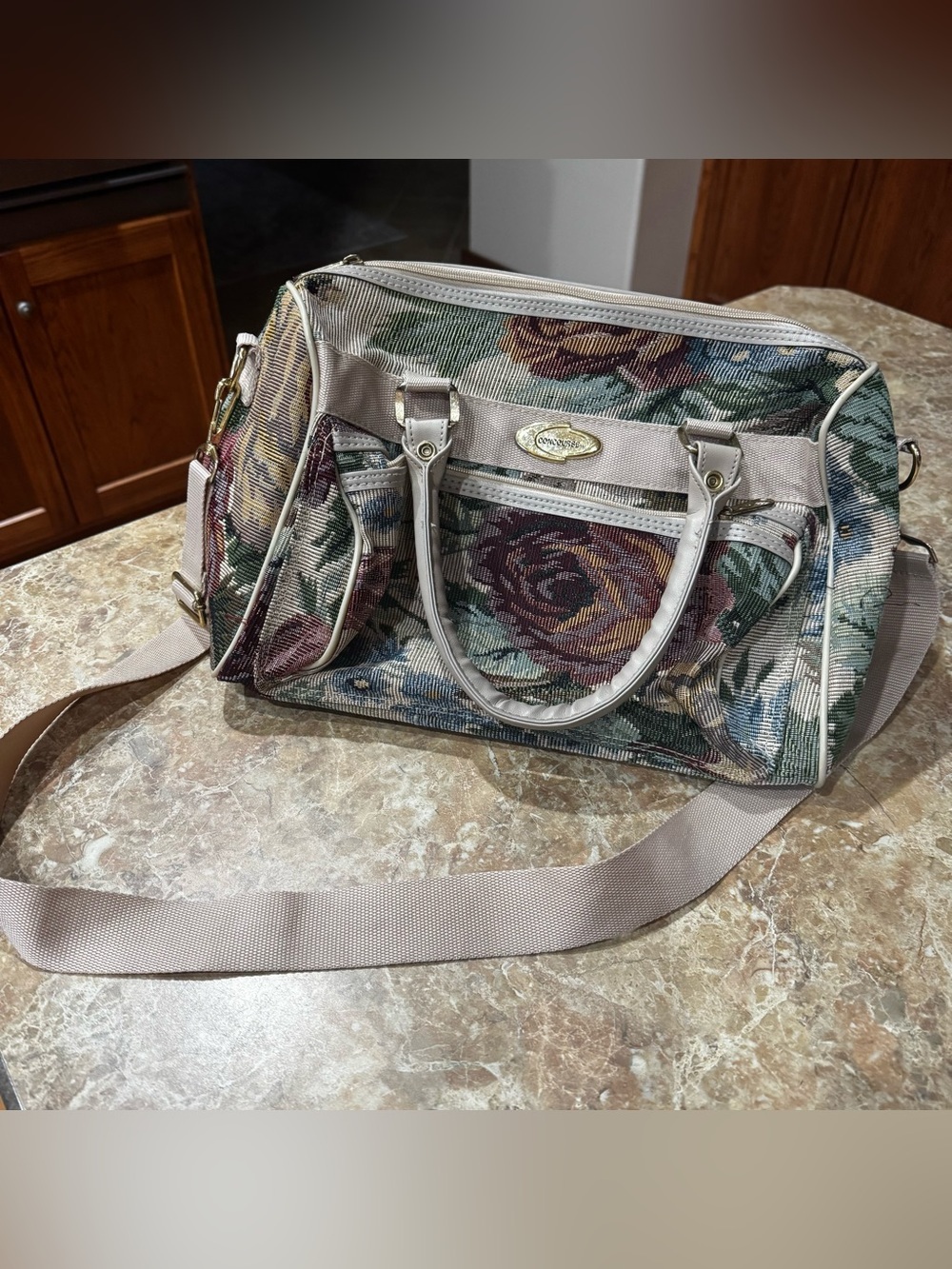 Vintage Concourse Tapestry Travel Overnight Shoulder Bag Luggage Grannycore